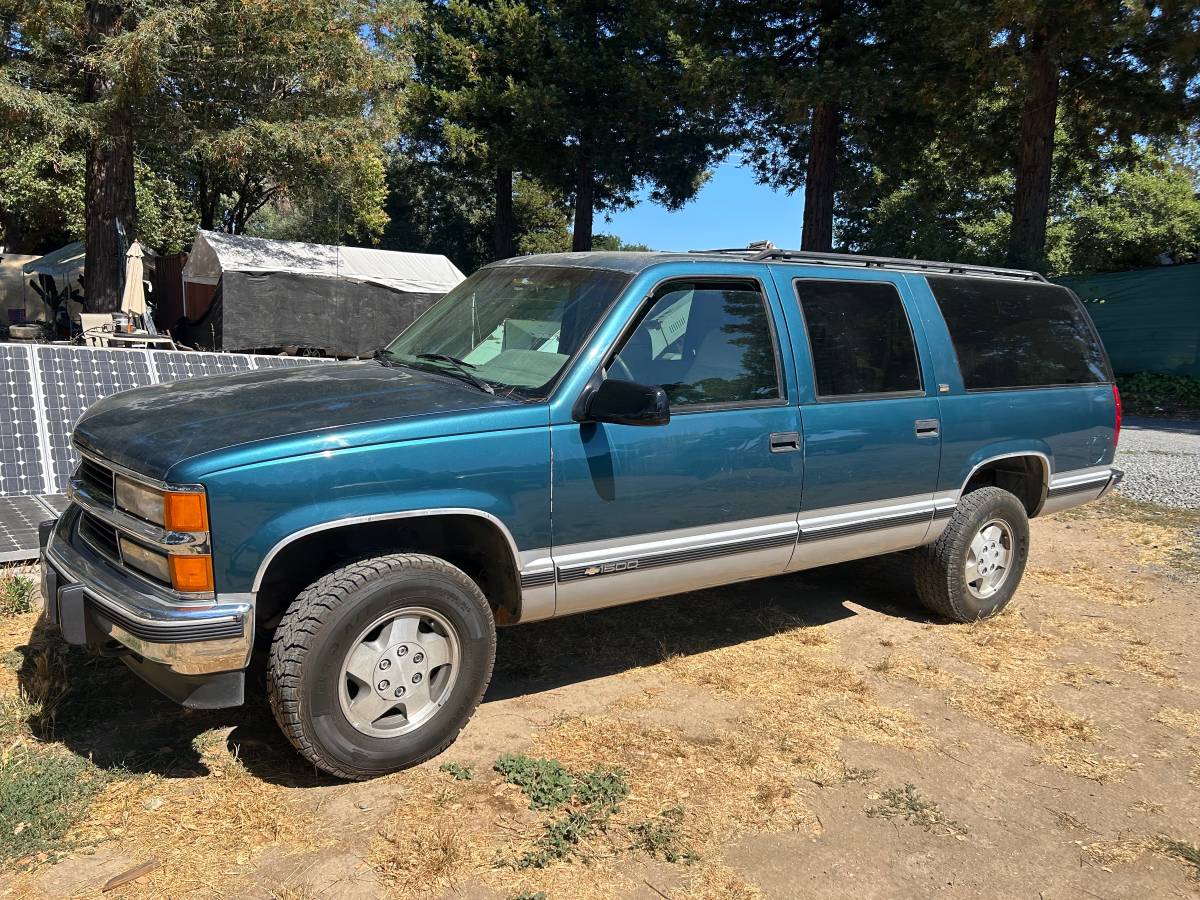 Chevrolet-suburban-1500-4x4-1995-blue