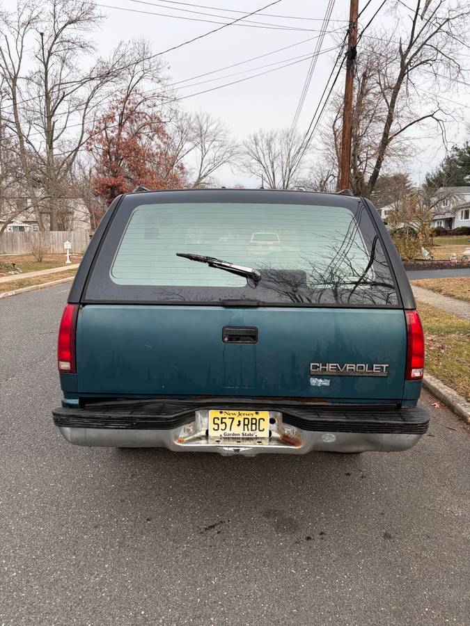 Chevrolet-suburban-4wd-1993-blue-4