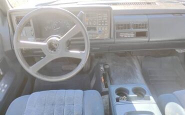 Chevrolet-suburban-4wd-1994-silver-3