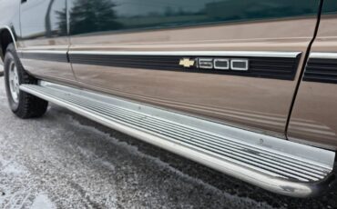 Chevrolet-suburban-ls-1995-green-1