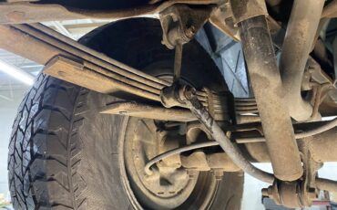 Chevrolet-suburban-ls-1995-green-19