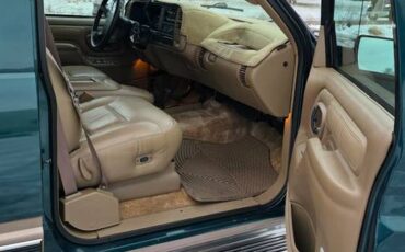 Chevrolet-suburban-ls-1995-green-22