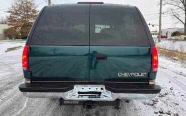 Chevrolet-suburban-ls-1995-green-3