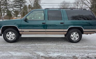 Chevrolet-suburban-ls-1995-green-4