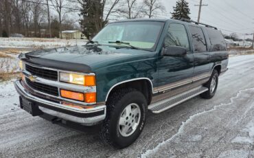 Chevrolet-suburban-ls-1995-green-7