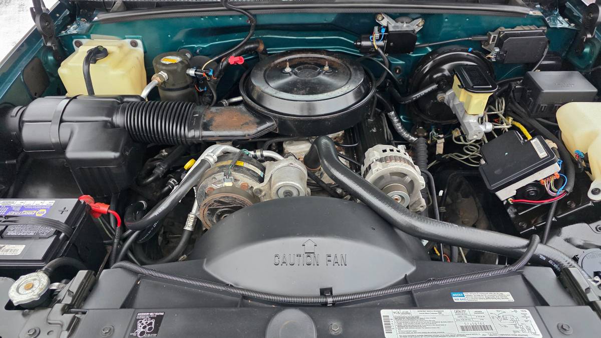 Chevrolet-suburban-ls-1995-green-9