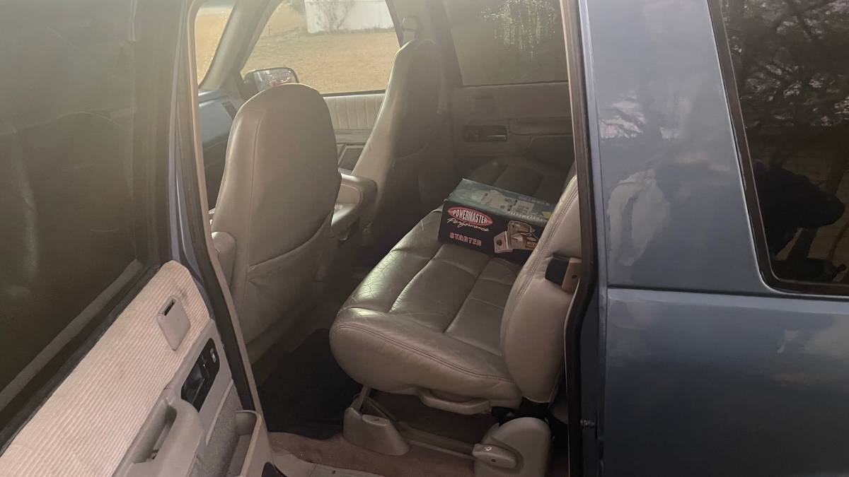 Chevrolet-suburban-silverado-1500-1994-blue-6