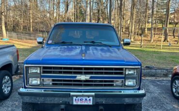 Chevrolet-suburban-v10-1988-blue
