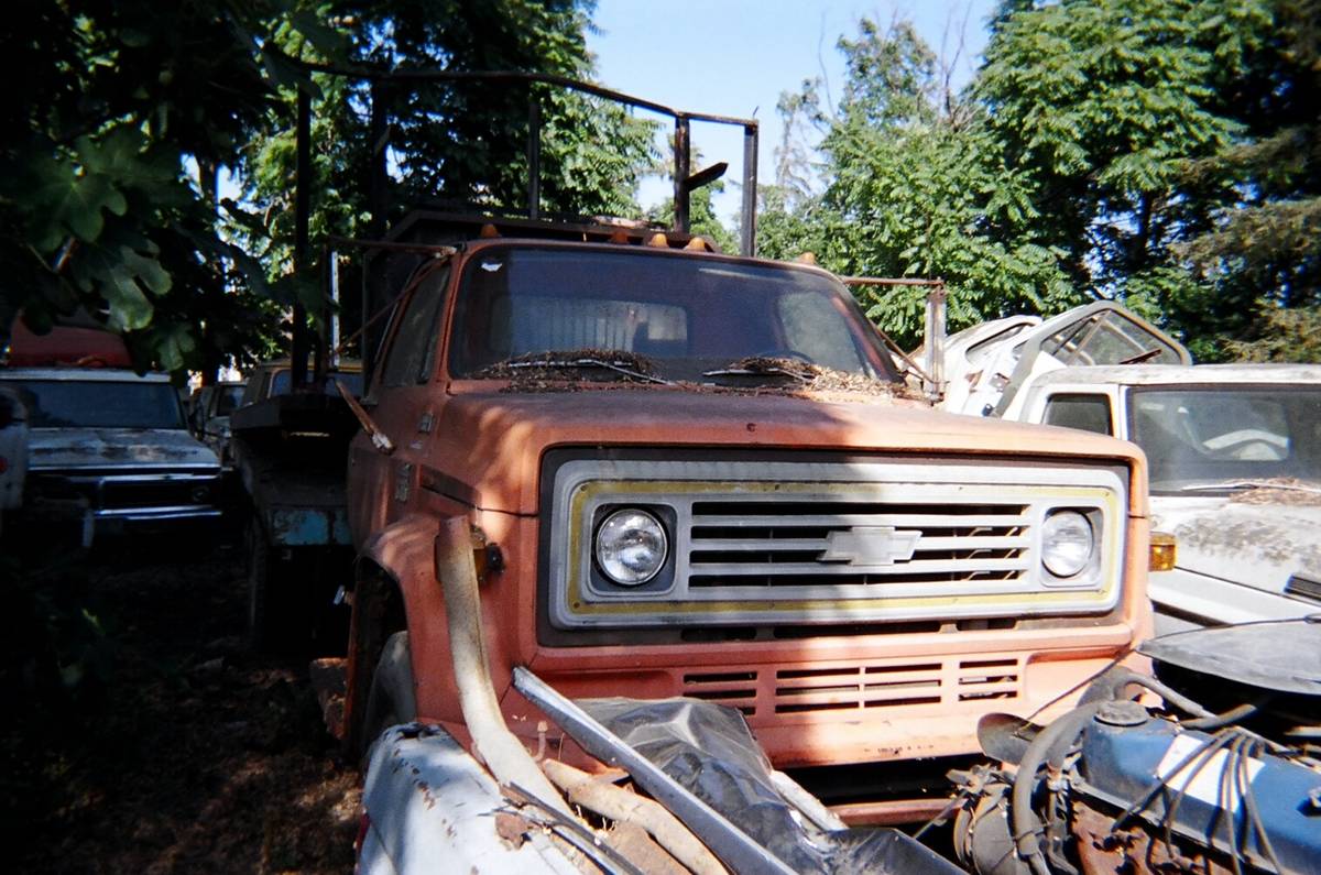 Chevrolet-trucks-1991-custom-21