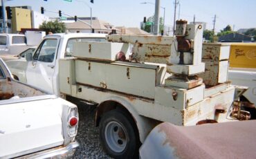 Chevrolet-trucks-1991-custom-7