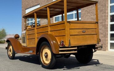 Chevrolet-woody-wagon-1928-custom-12