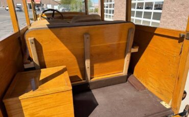 Chevrolet-woody-wagon-1928-custom-35