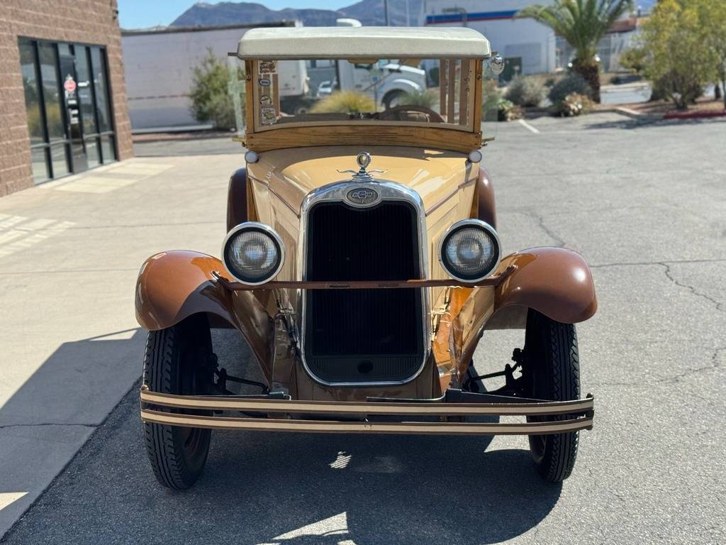 Chevrolet-woody-wagon-1928-custom-41