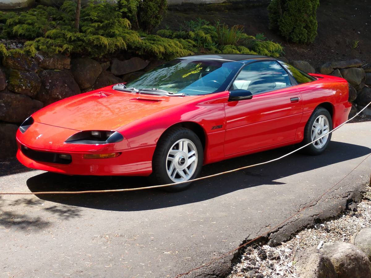 Chevrolet-z28-camaro-1995-red-1