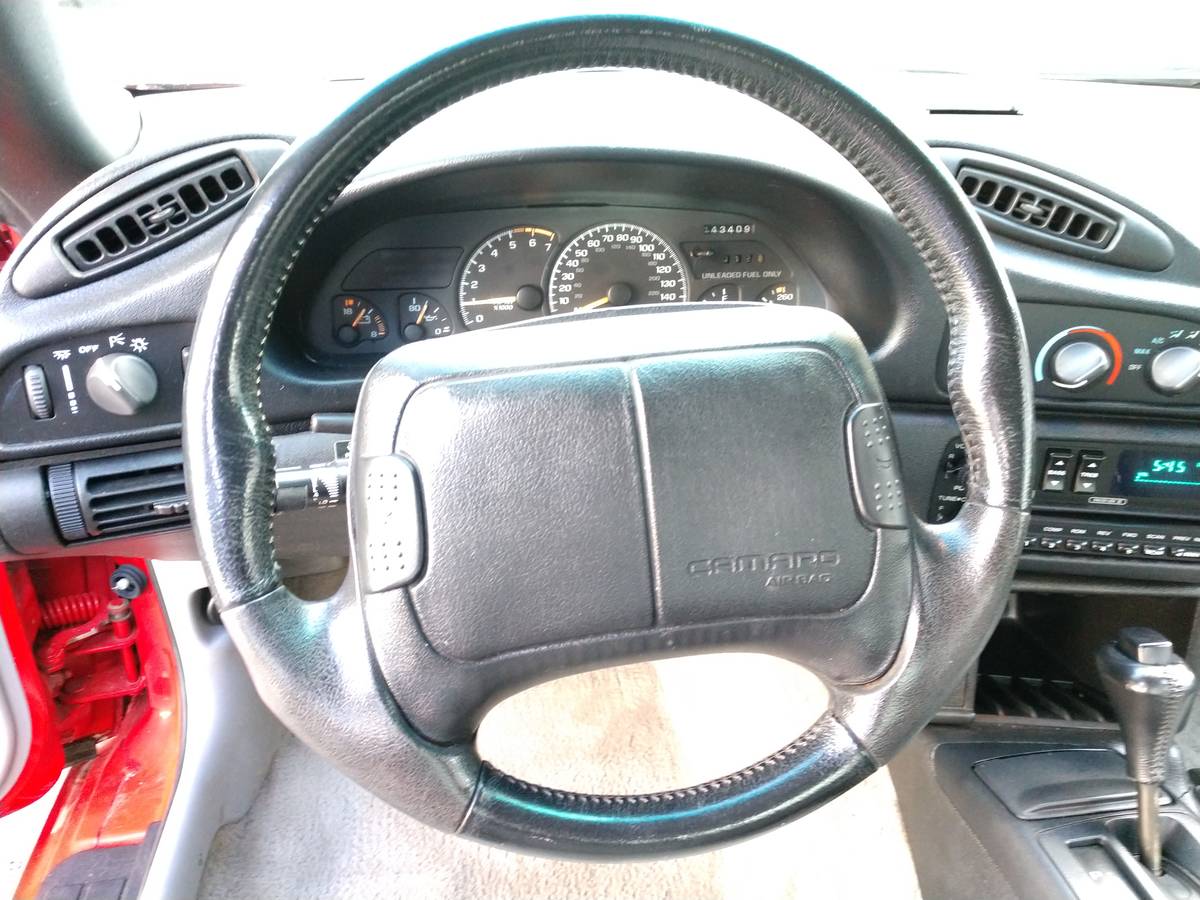 Chevrolet-z28-camaro-1995-red-13