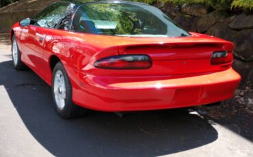 Chevrolet-z28-camaro-1995-red-27