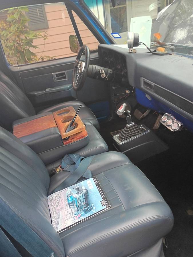 Chevy-1500-scottsdale-1986-blue-13