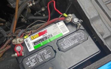 Chevy-1500-scottsdale-1986-blue-17