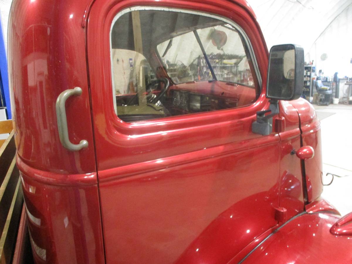 Chevy-1946-red-30