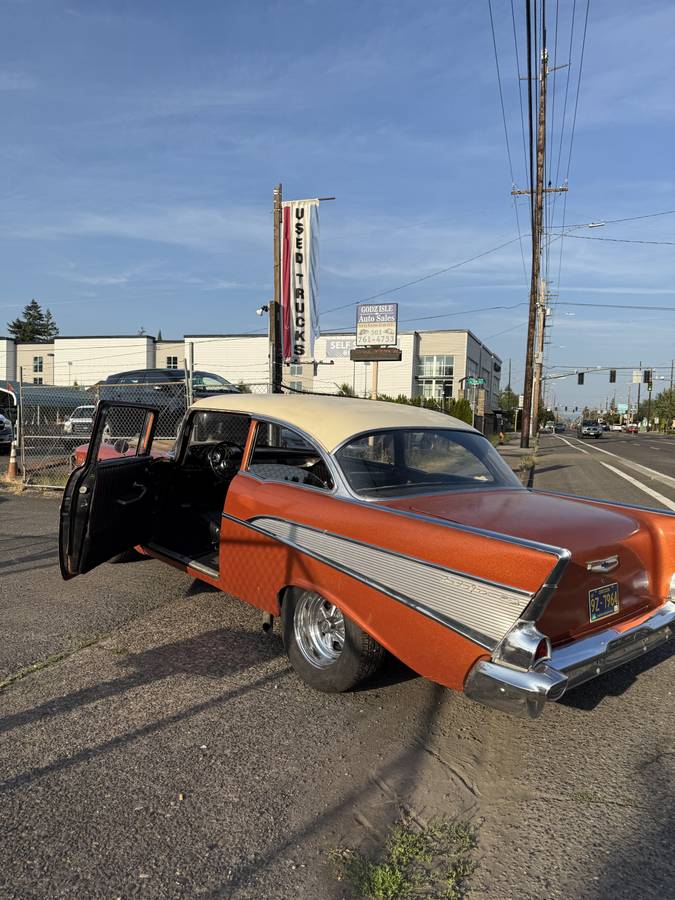 Chevy-1957-orange-7