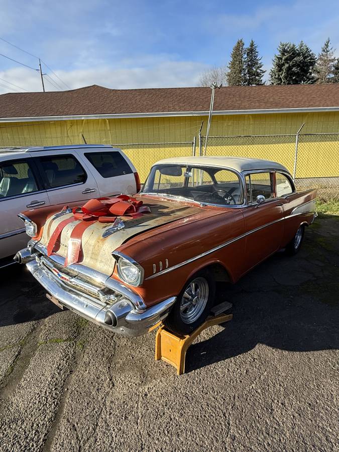 Chevy-1957-orange