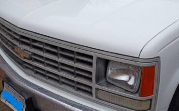 Chevy-1991-white-3