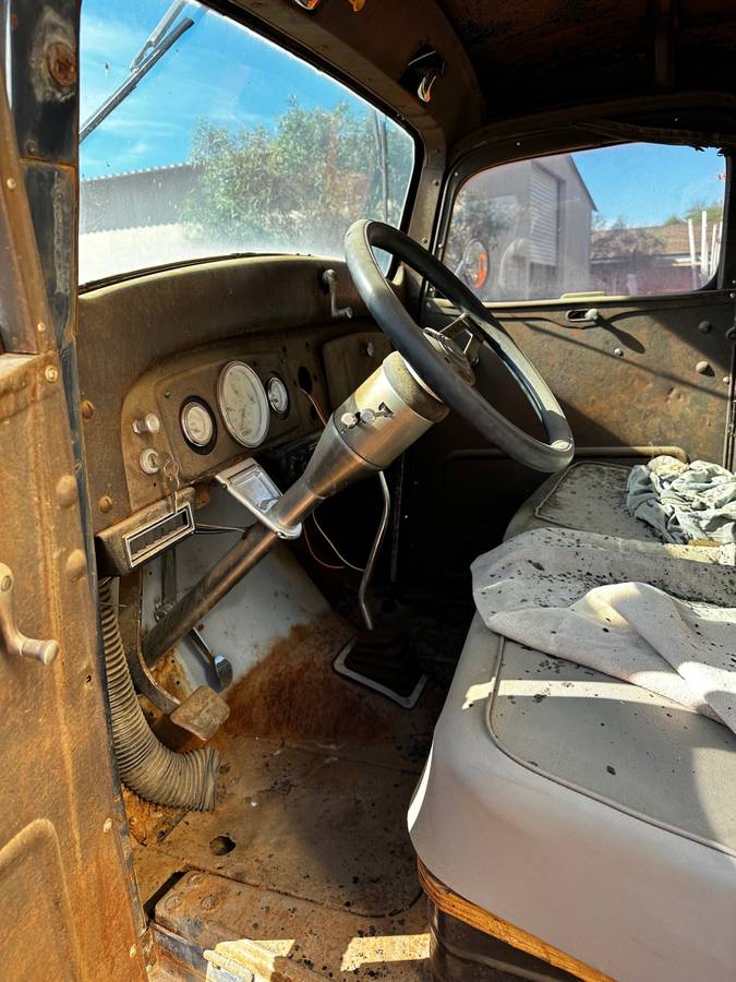 Chevy-2-ton-box-truck-1937-black-13