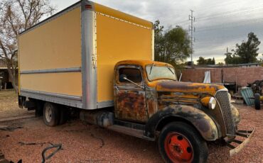 Chevy-2-ton-box-truck-1937-black-2