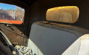 Chevy-2-ton-box-truck-1937-black-28