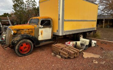 Chevy-2-ton-box-truck-1937-black-29