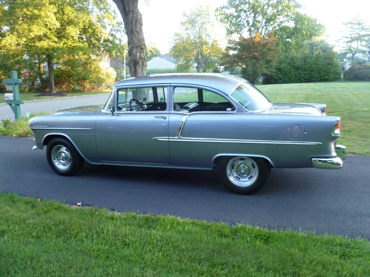 Chevy-210-1955-grey-1