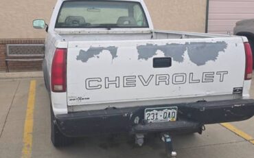 Chevy-2500-1994-white-3