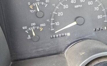 Chevy-2500-1994-white-6