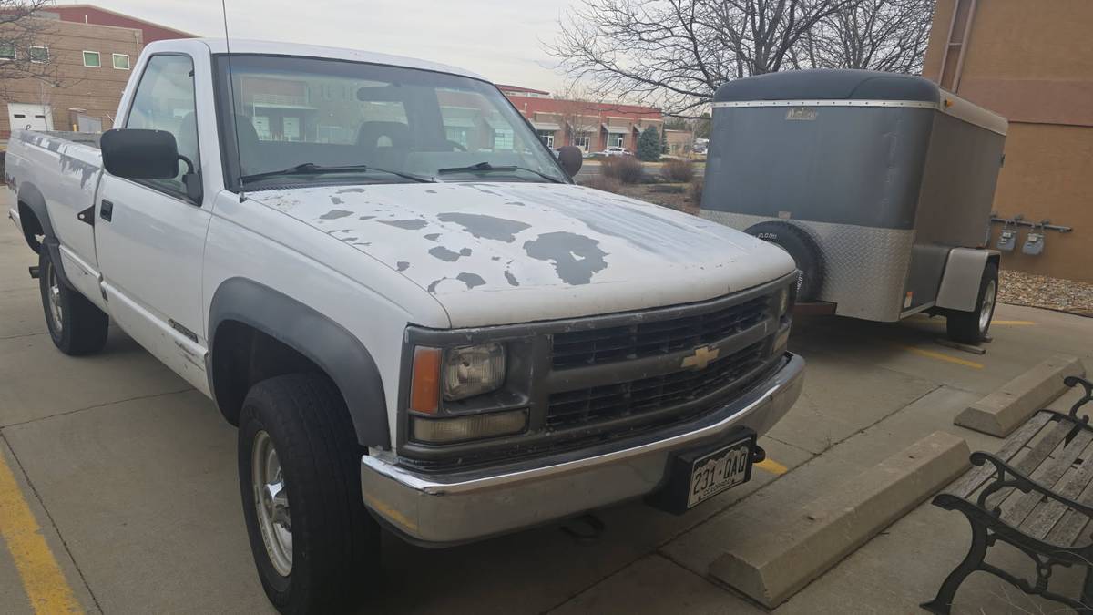 Chevy-2500-1994-white-7