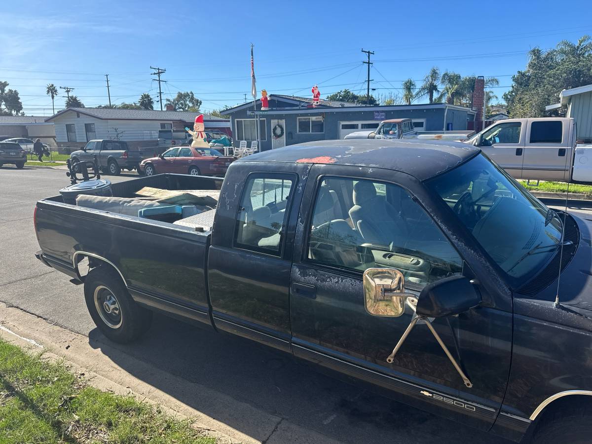 Chevy-2500-1995-black-1