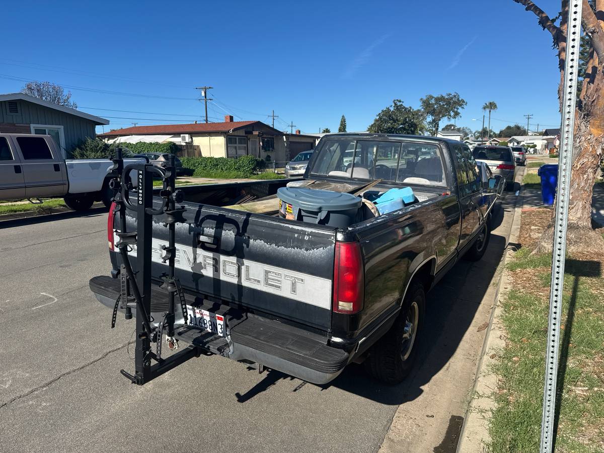 Chevy-2500-1995-black-2