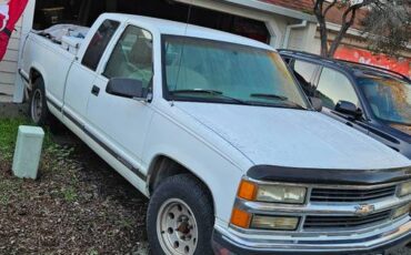 Chevy-2500-1995-white-1