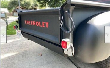 Chevy-3100-pickup-1953-custom-3