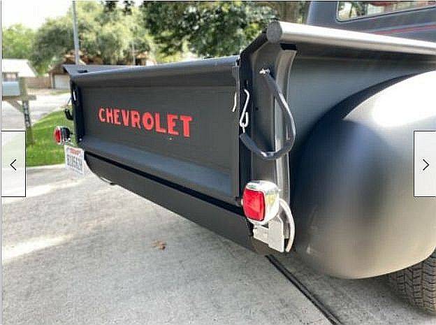 Chevy-3100-pickup-1953-custom-3