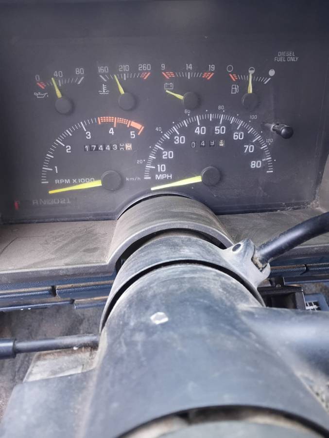 Chevy-400-diesel-1994-white-18