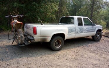 Chevy-400-diesel-1994-white-3