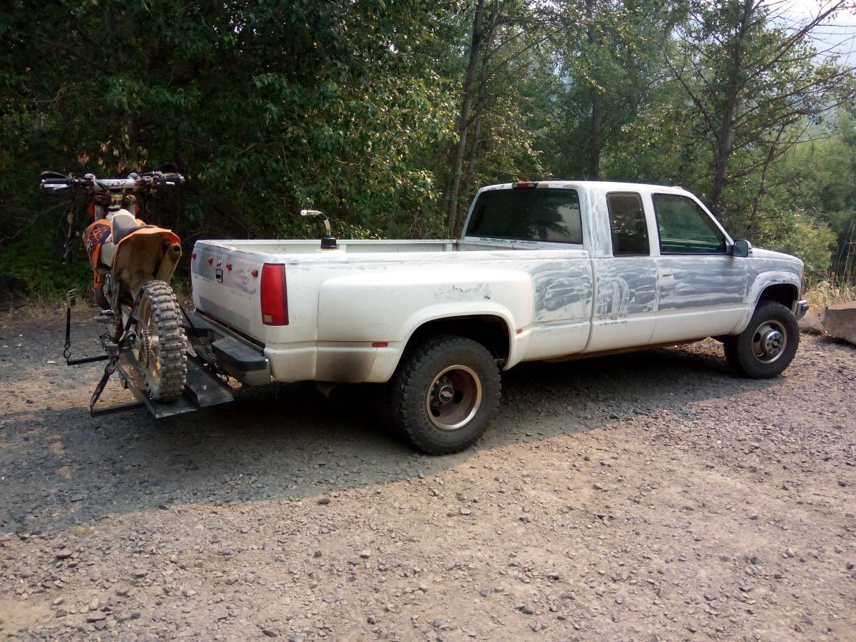 Chevy-400-diesel-1994-white-3