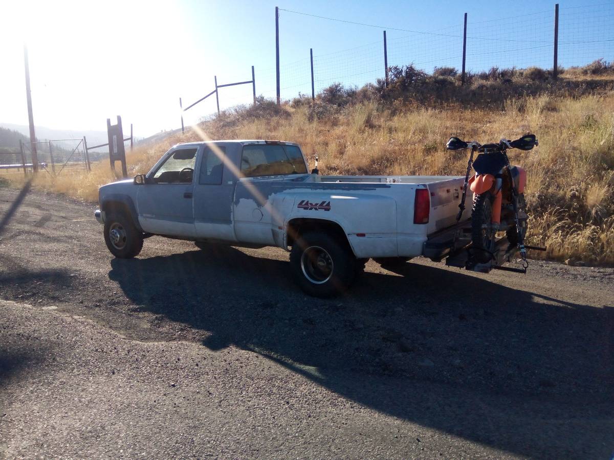 Chevy-400-diesel-1994-white-7
