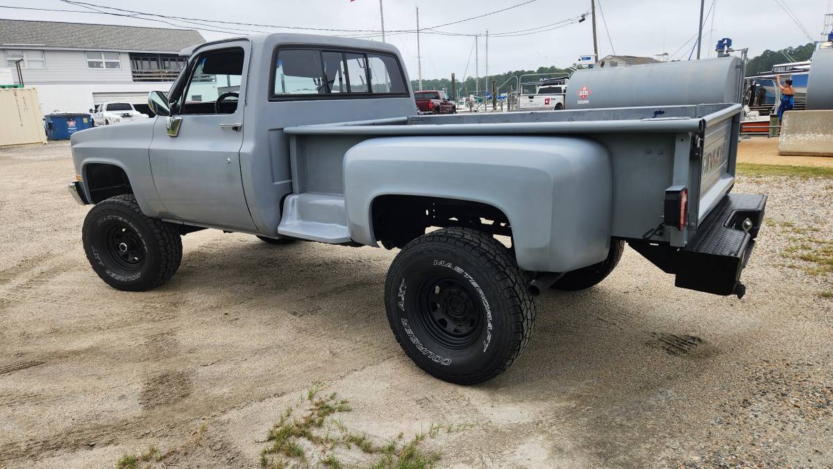 Chevy-4x4-squarebody-1987-grey