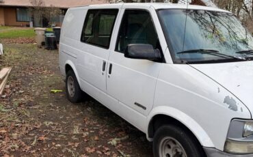Chevy-astro-1995-white