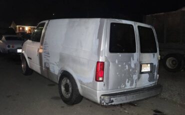 Chevy-astro-cargo-van-1991-white-1