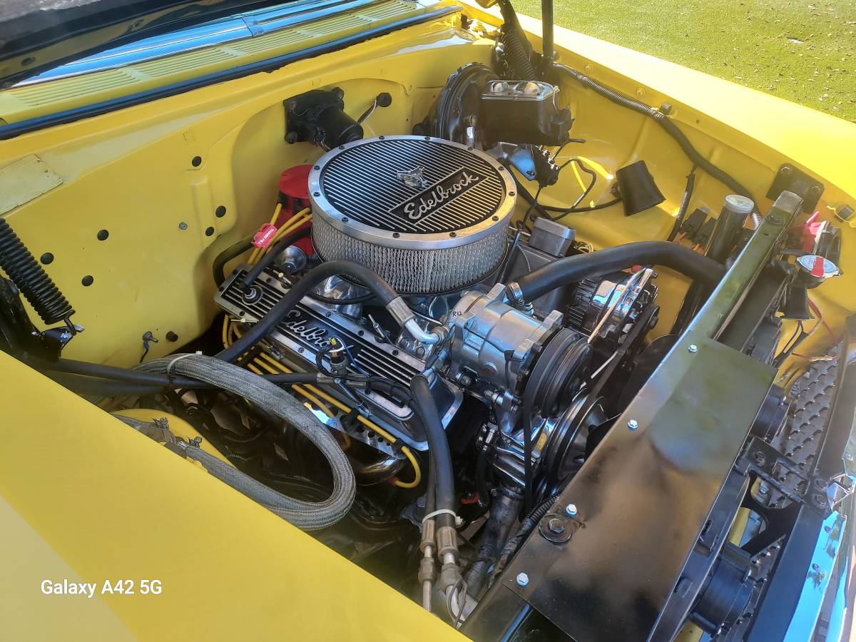 Chevy-bel-air-1955-yellow-12