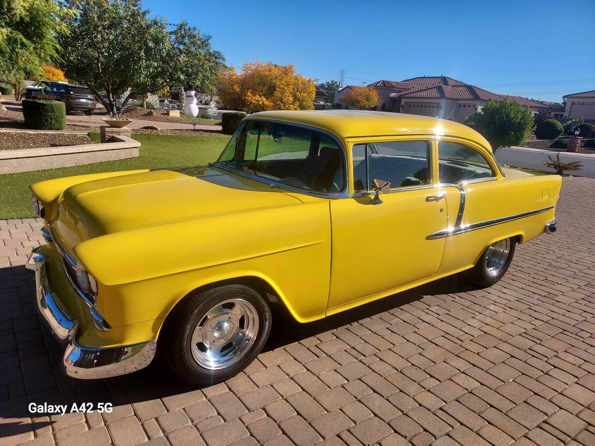 Chevy-bel-air-1955-yellow-2