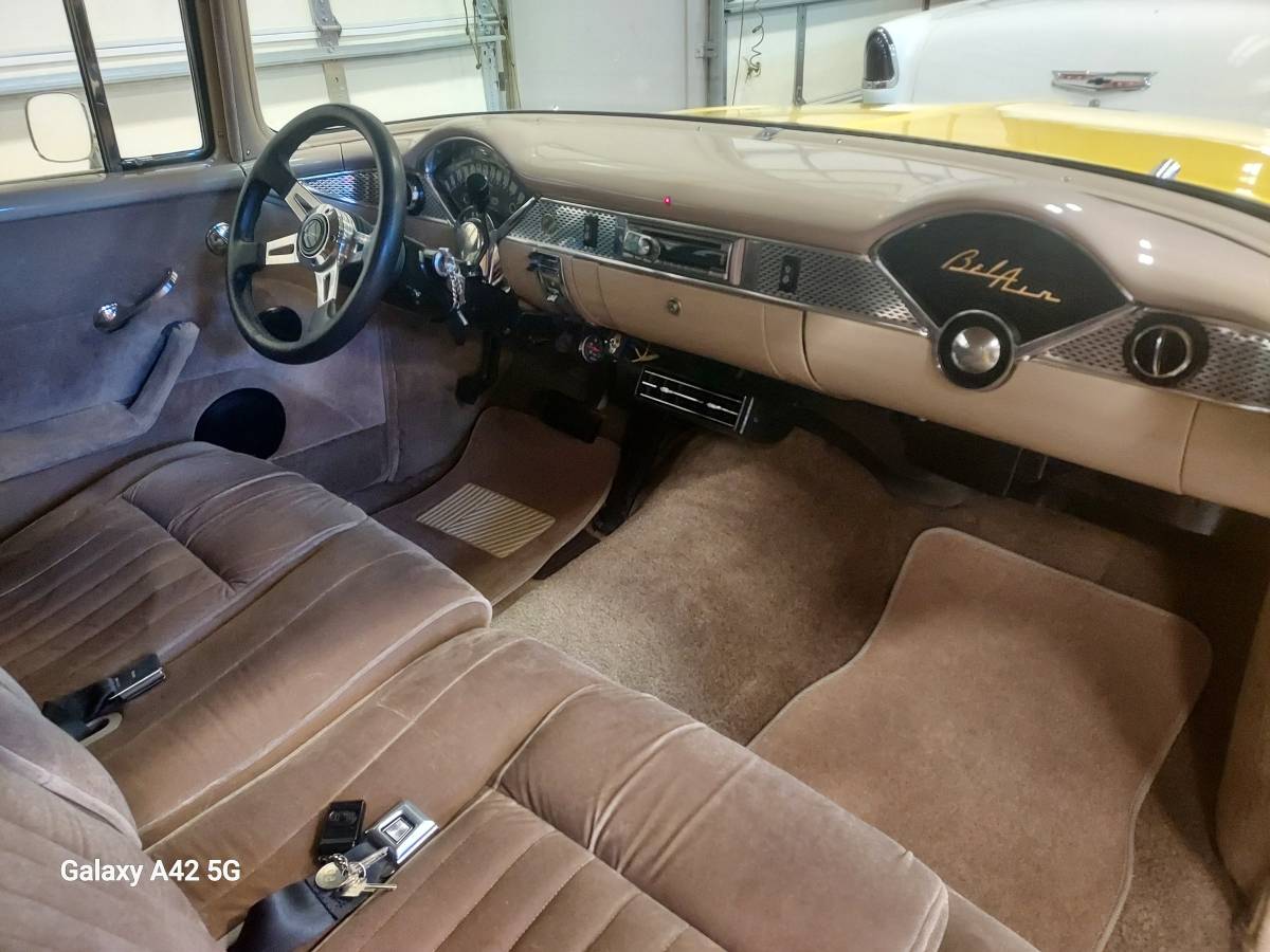 Chevy-bel-air-1955-yellow-8