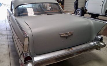 Chevy-bel-air-1957-grey-1